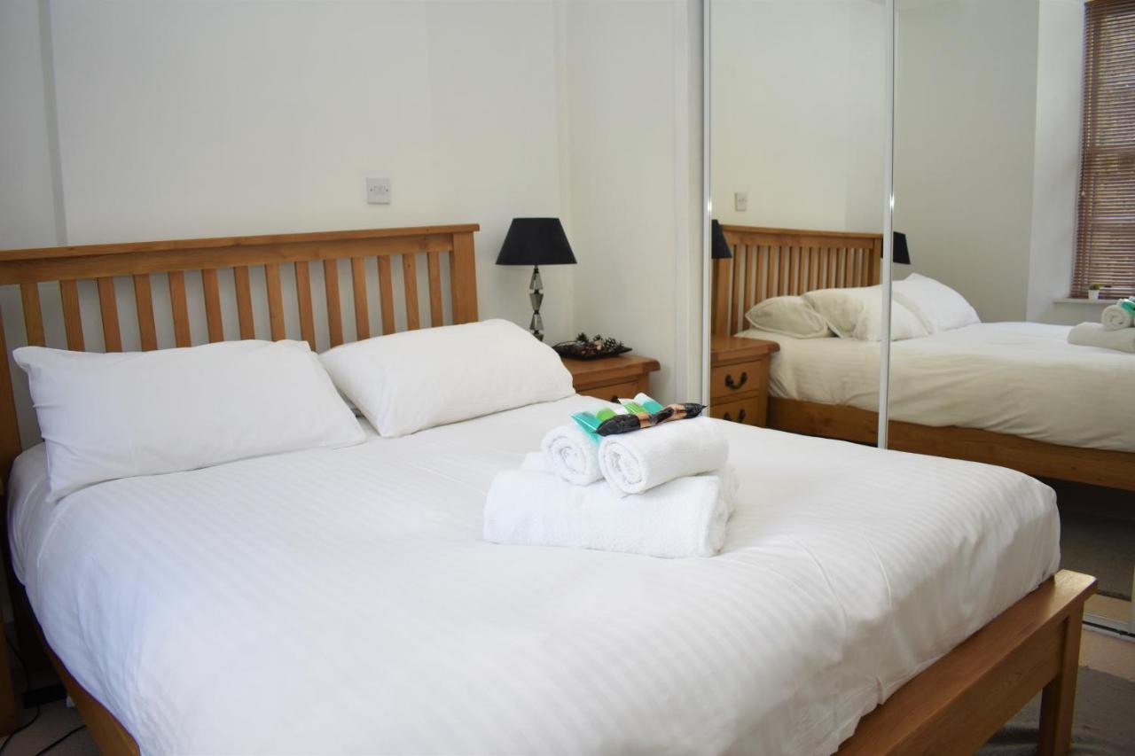 Rose Street - Watchmakers Apartment เอดินบะระ ภายนอก รูปภาพ