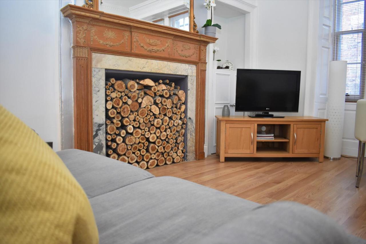 Rose Street - Watchmakers Apartment เอดินบะระ ภายนอก รูปภาพ
